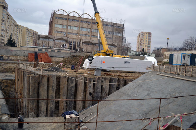 Bakıda yeni metro stansiyası tikilir – FOTO
