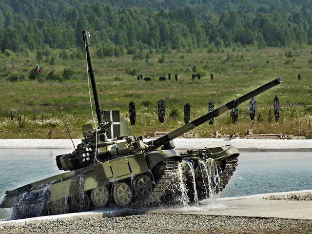 Россия впервые показала свой самый современный танк - ФОТО