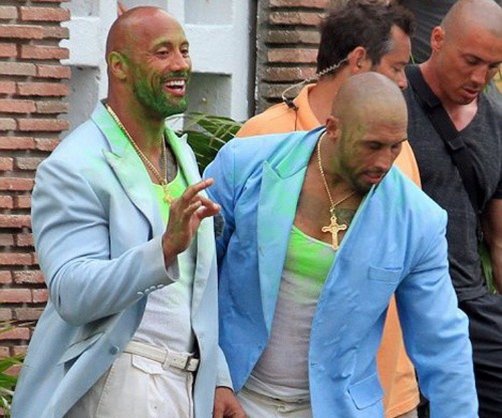 Все, что остается за кадром: знаменитости и их дублеры - ФОТО