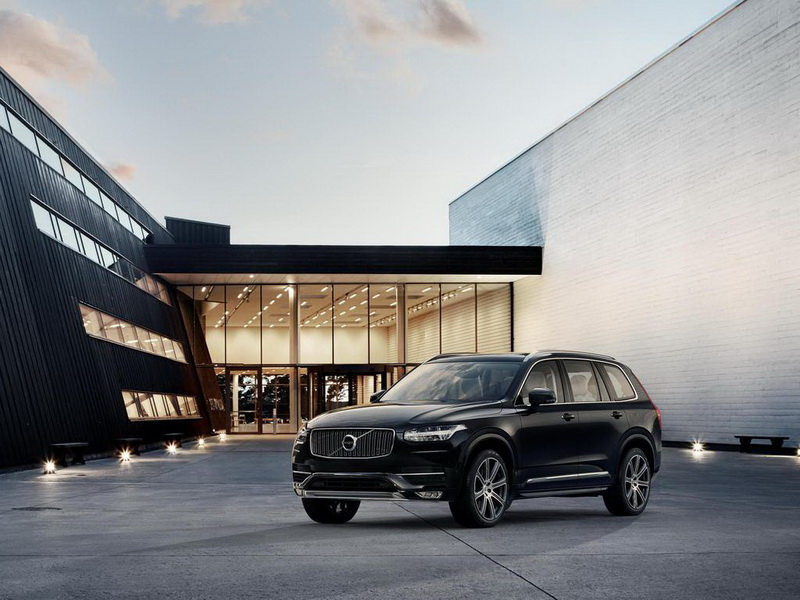 Volvo распродал первую партию нового XC90 за 47 часов - ФОТО