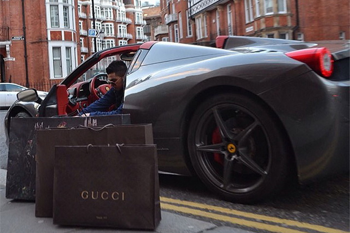 Вот на чем ездят миллиардеры - ФОТО