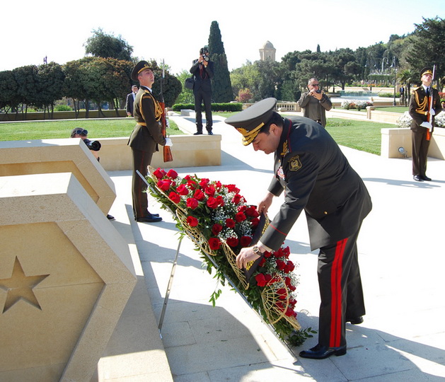 В Азербайджане отмечается День Победы над фашизмом - ОБНОВЛЕНО - ФОТО
