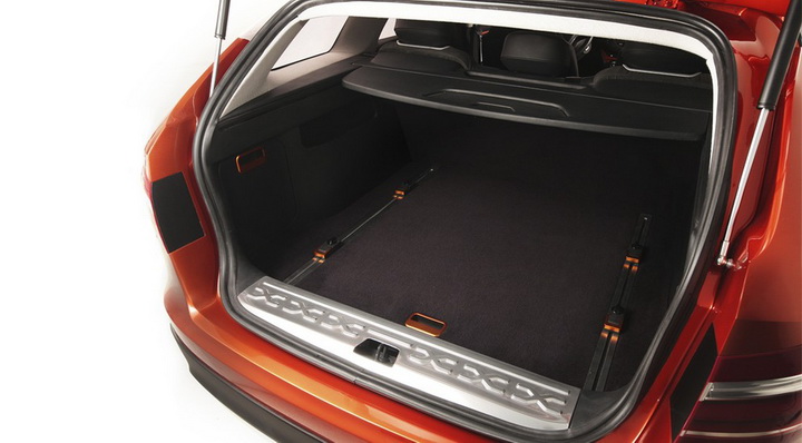 Вседорожная Lada Vesta Cross Concept получила 320 уникальных деталей - ФОТО