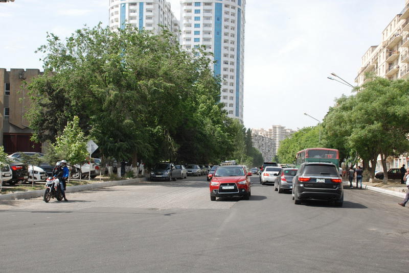 Bakıda bağlı yollardan biri açıldı - FOTO