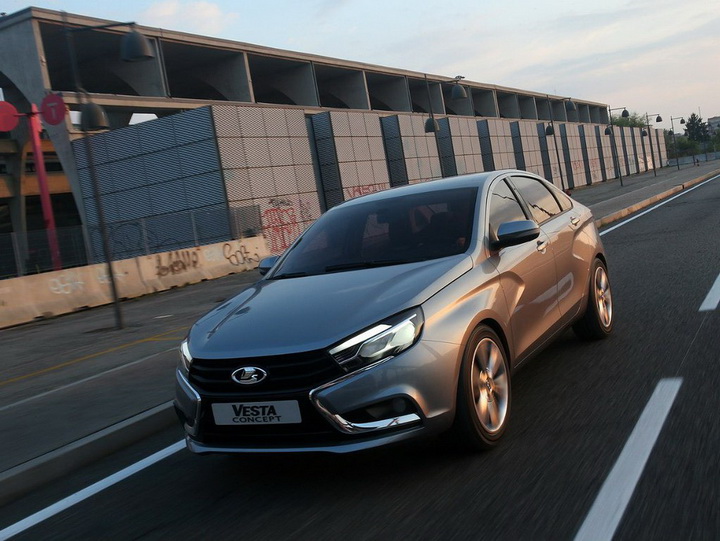 В 2016 году на конвейере в Ижевске появится удлиненная Lada Vesta - ФОТО
