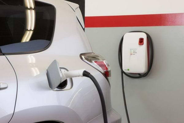 Toyota RAV4 EV: первый полностью электрический внедорожник - ФОТОСЕССИЯ