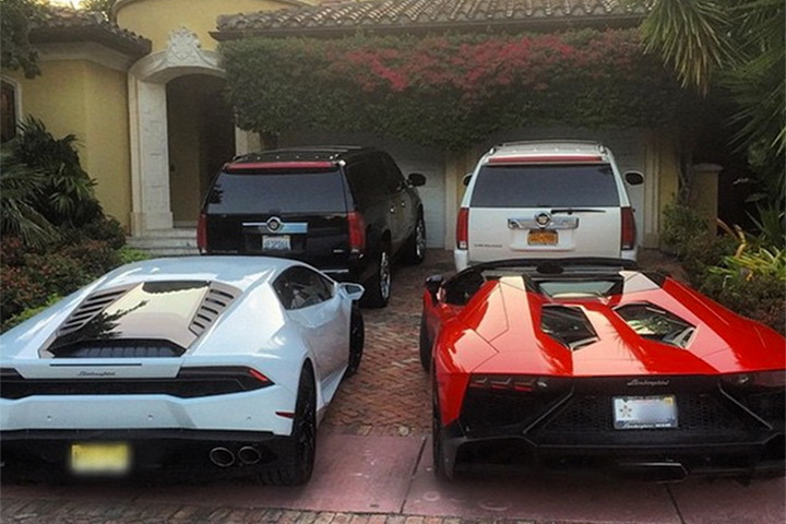 Вот на чем ездят миллиардеры - ФОТО