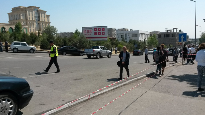 В Баку усилена охрана зданий с опасной облицовкой - ФОТО