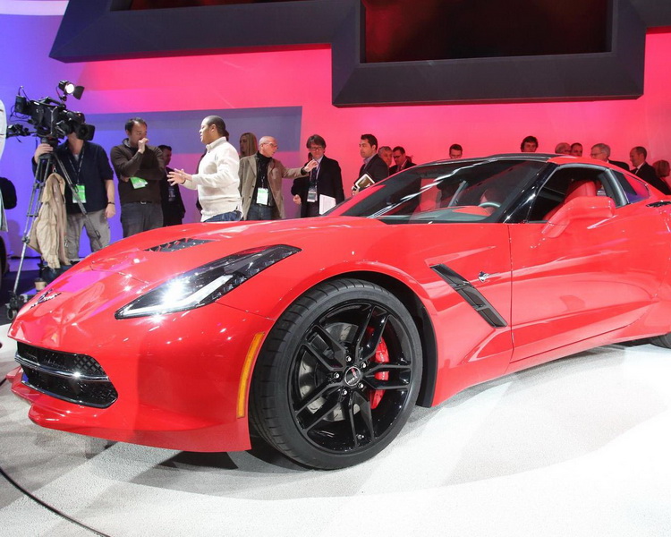 В Детройте представлен новый Chevrolet Corvette - ФОТО