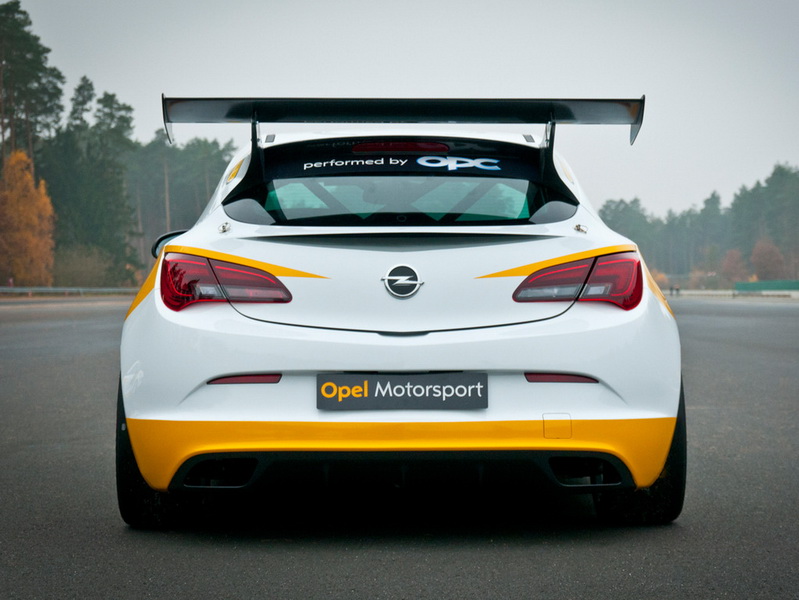 Opel организует собственные фирменные гонки - ФОТО