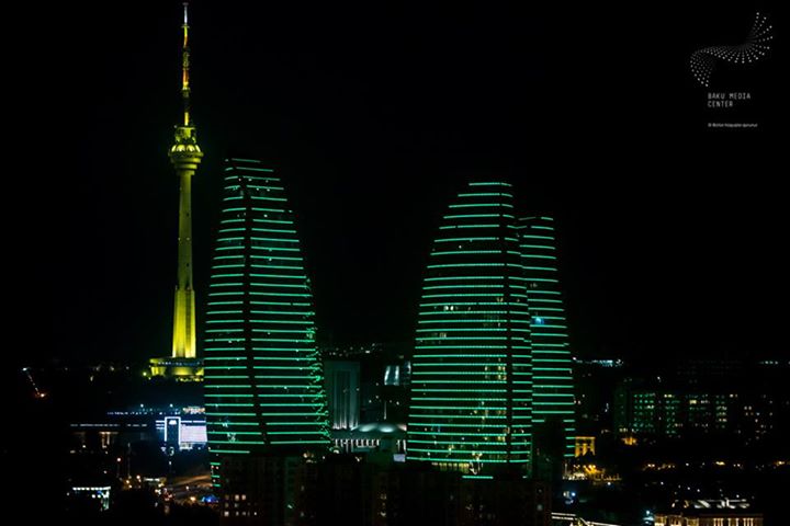 Завораживающий красотой ночной Баку - ФОТО