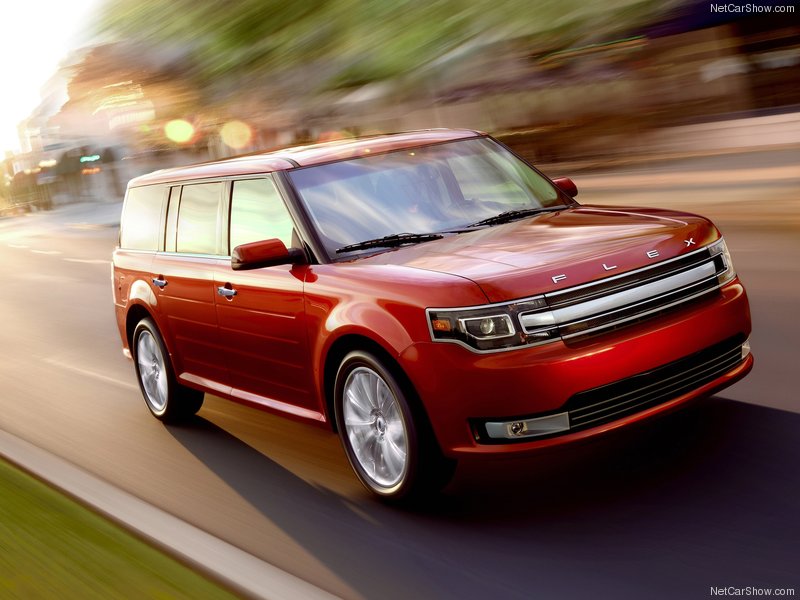 Новый семиместный внедорожник Ford Flex 2013 года - ФОТОСЕССИЯ