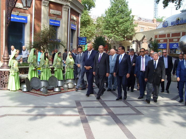 В Гяндже открыли театральный сезон - ФОТО