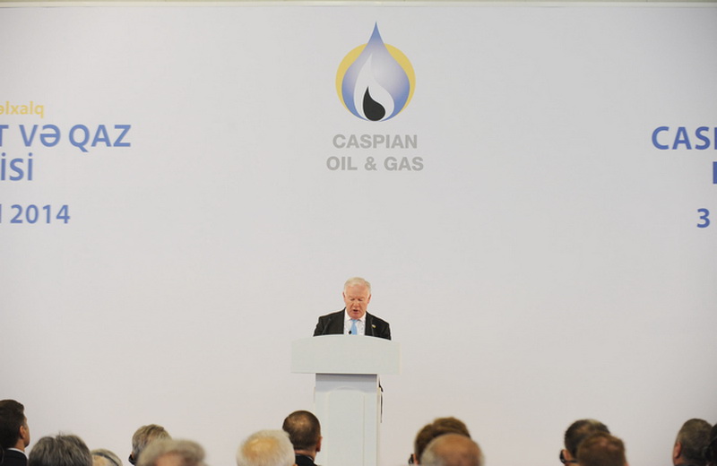 Президент Ильхам Алиев: "Нефтегазовый сектор Азербайджана из года в год расширяет свои возможности" - ОБНОВЛЕНО - ФОТО