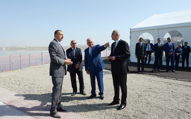 Президент Ильхам Алиев ознакомился с ходом работ по строительству Олимпийского стадиона, ряда дорожных объектов и восстановлению экосреды озера Беюкшор - ОБНОВЛЕНО - ФОТО