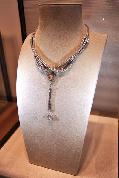 Колье за миллион от Chaumet уже в Баку - ФОТО