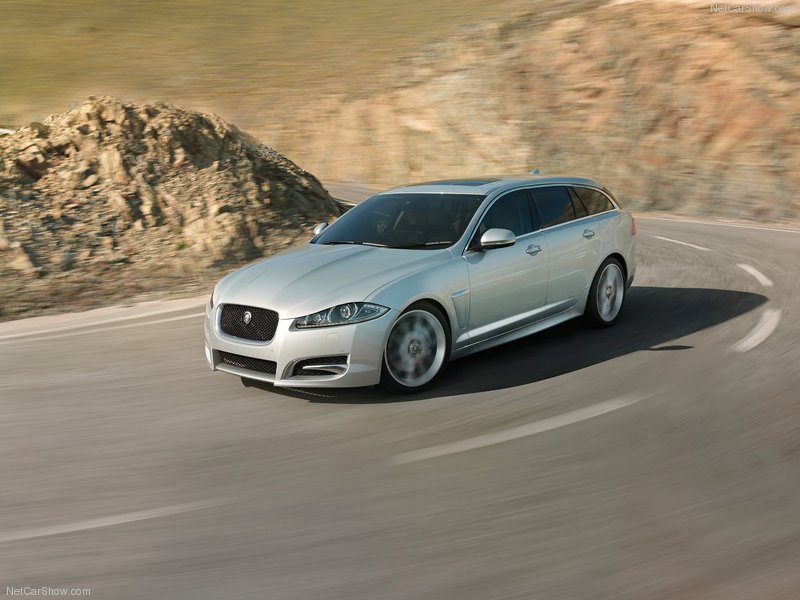 Jaguar официально представила универсал на базе модели XF - ФОТОСЕССИЯ
