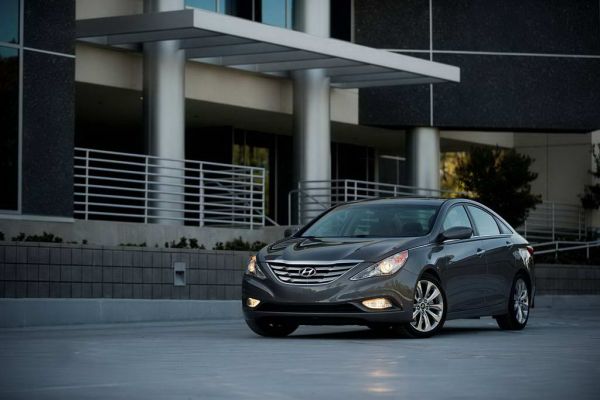 Hyundai Sonata 2013: обновления популярного седана - ФОТОСЕССИЯ
