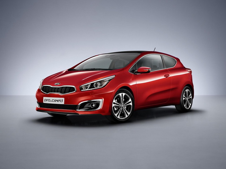 Kia cee'd обзавелся новым литровым мотором - ФОТО