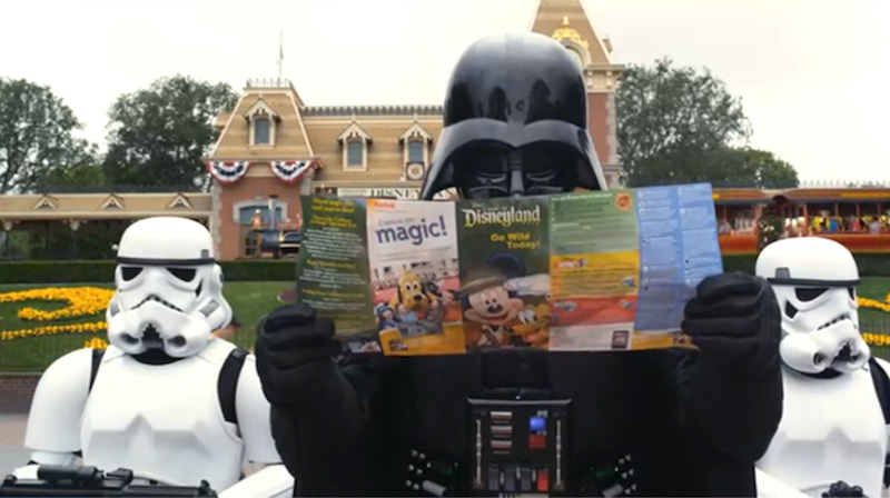 Дарт Вейдер посетил Disneyland - ФОТОСЕССИЯ