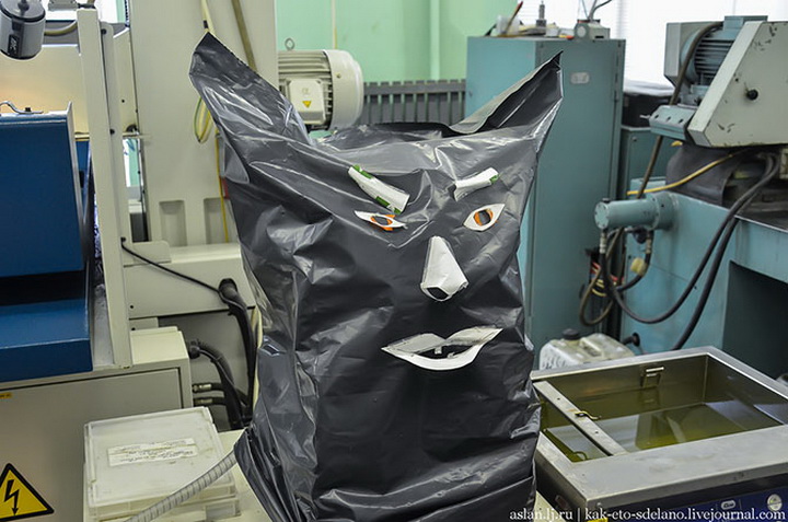 Как делают медали для чемпионов - ФОТОСЕССИЯ