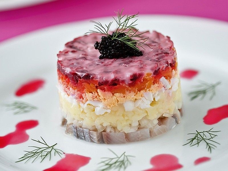 Икра, сало, квас и остальные вкусности русской кухни - ФОТО