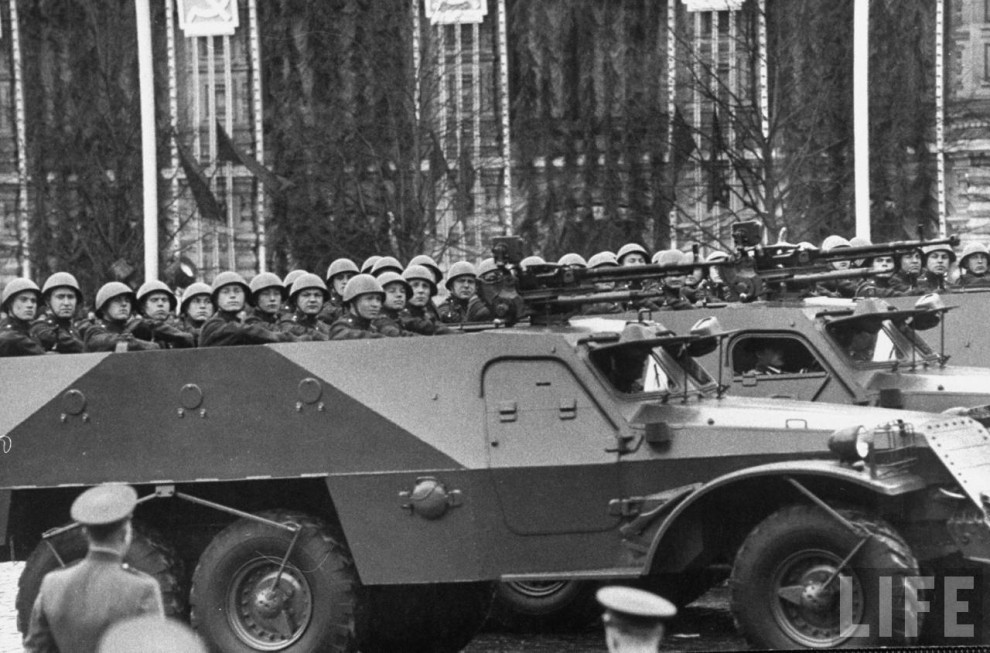 Майские празднования в Москве в 1958 году - ФОТОСЕССИЯ