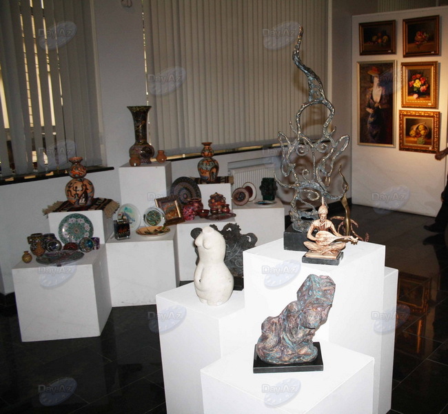 Пестрый реализм: "Цветные размышления" в Союзе художников – РЕПОРТАЖ - ФОТО