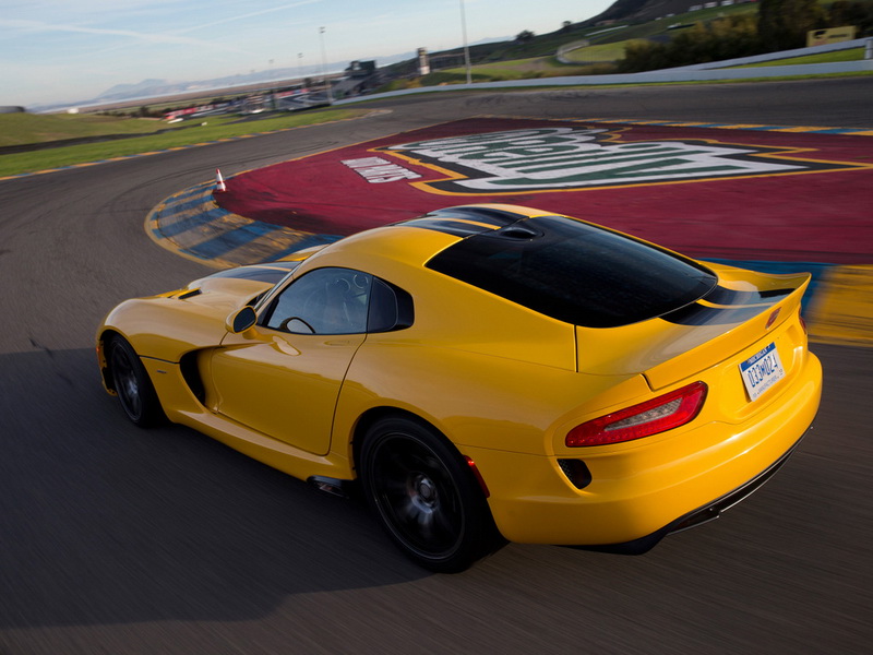 Chrysler остановит выпуск SRT Viper на 2 месяца - ФОТО