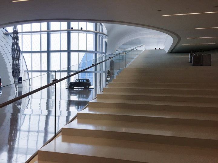 Центр Гейдара Алиева привел в восторг известного блогера - ФОТОГАЛЕРЕЯ