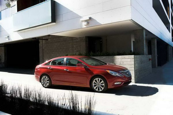 Hyundai Sonata 2013: обновления популярного седана - ФОТОСЕССИЯ