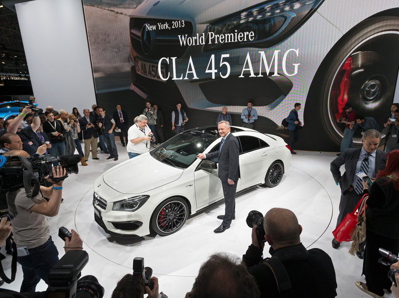 "Заряженный" седан Mercedes CLA 45 AMG обойдется в $47 450 - ФОТОССЕССИЯ