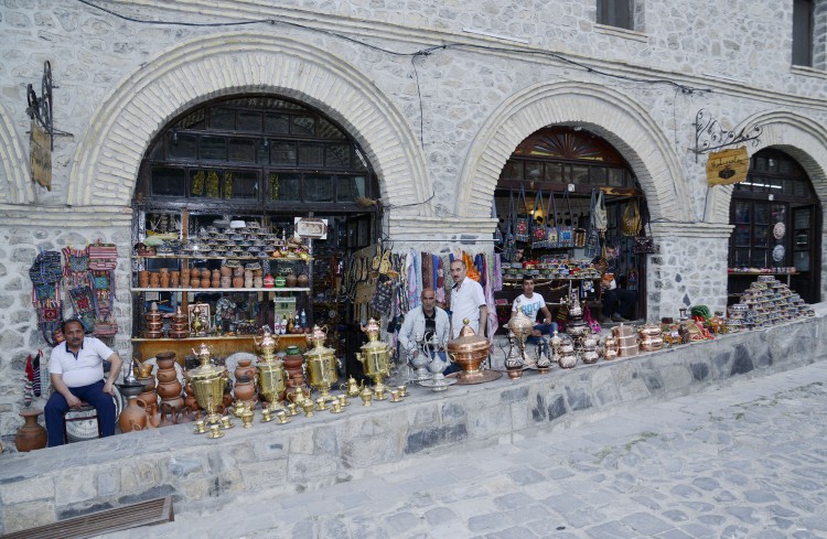 Грандиозный фестиваль огня - в древнем Шеки - ФОТО