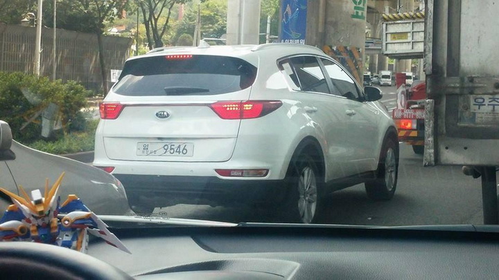 Рассекречен интерьер нового Kia Sportage - ФОТОСЕССИЯ