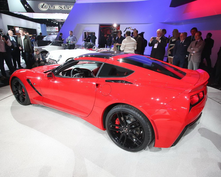 В Детройте представлен новый Chevrolet Corvette - ФОТО