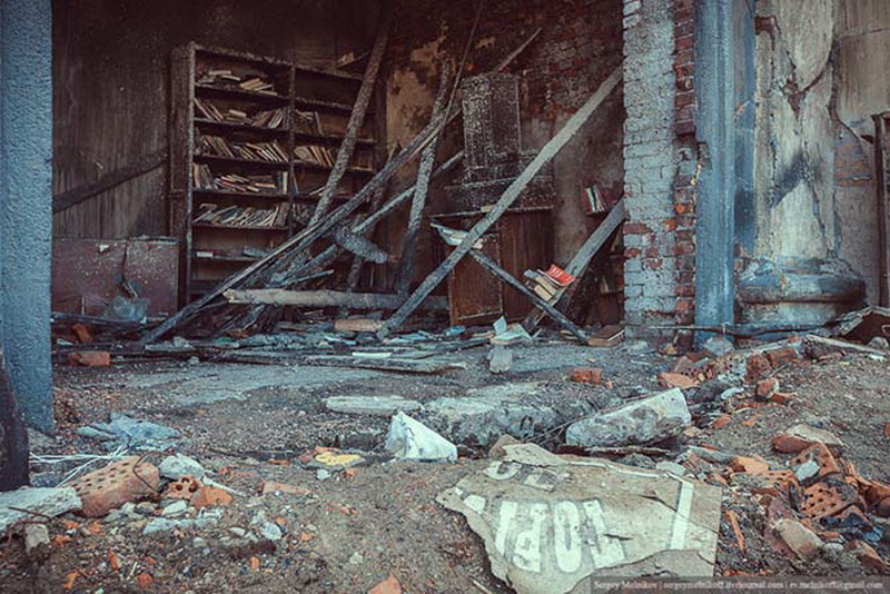 Декорации кварталов разрушенного Сталинграда - ФОТОСЕССИЯ