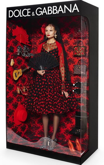 Фотомодели, превратившиеся в пластиковых кукол Барби - ФОТОСЕССИЯ