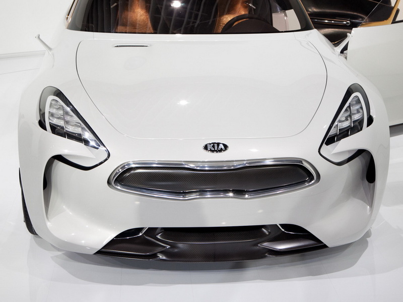 Kia выпустит конкурента Audi A7 в 2016 году - ФОТО