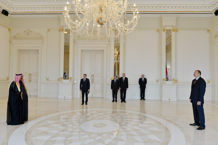 Президент Ильхам Алиев принял верительные грамоты послов ряда стран - ОБНОВЛЕНО - ФОТО