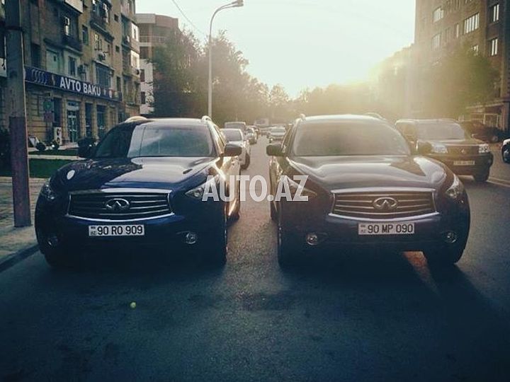 Eyni nömrəli 4 maşın Bakı küçələrində - FOTO