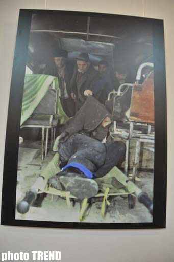 В Баку представлены работы французского фотографа о Ходжалинской трагедии - ОБНОВЛЕНО - ФОТО