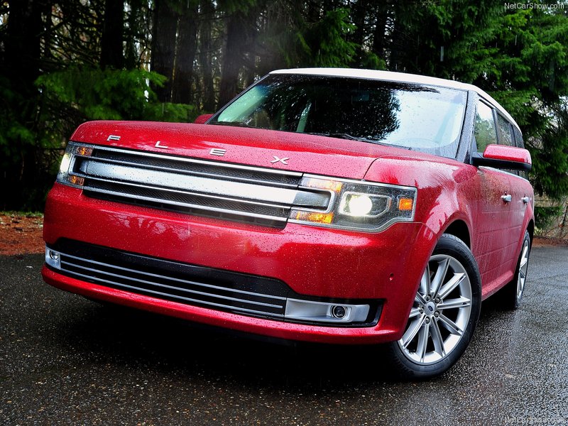 Новый семиместный внедорожник Ford Flex 2013 года - ФОТОСЕССИЯ