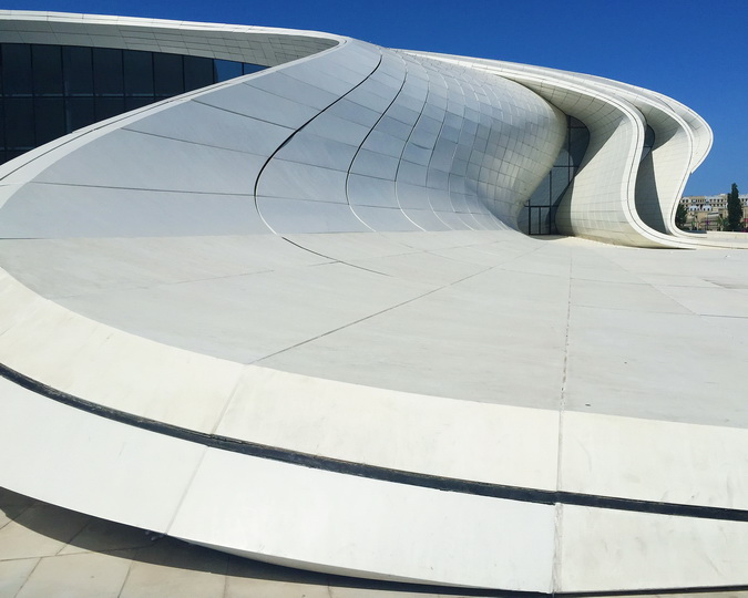 Центр Гейдара Алиева привел в восторг известного блогера - ФОТОГАЛЕРЕЯ