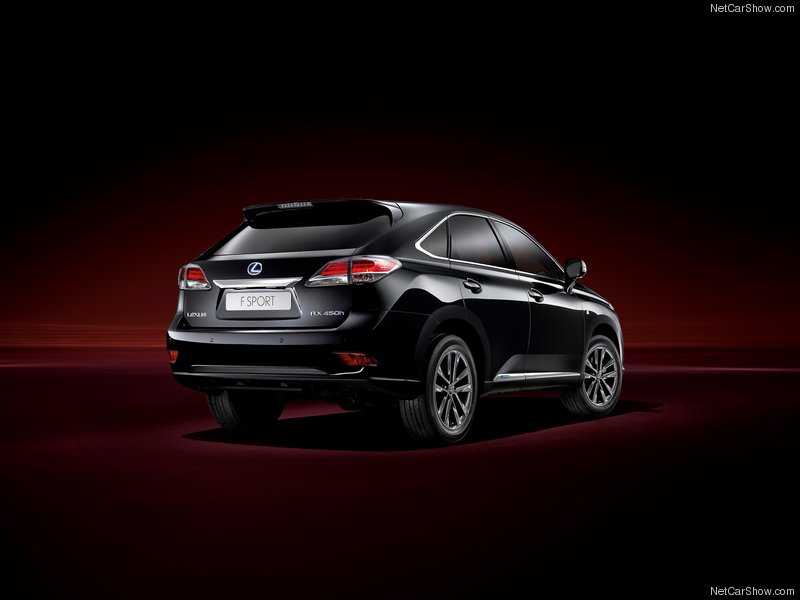 Lexus представил сразу два новых внедорожника в Женеве - ФОТОСЕССИЯ