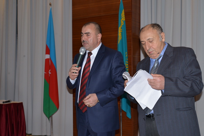 Aktauda Ulu Öndər Heydər Əliyevə həsr olunmuş şeirlər kitabı təqdim olunub – FOTO