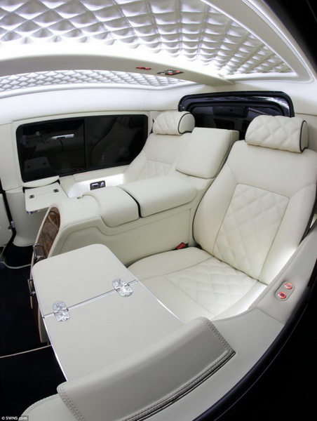 Уникальный Land Rover Defender: машина под стать королям – ФОТО