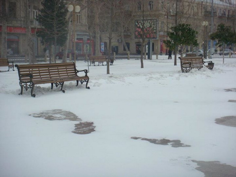 В Баку побит рекорд низкой температуры за 110 лет – ОБНОВЛЕНО - ФОТО