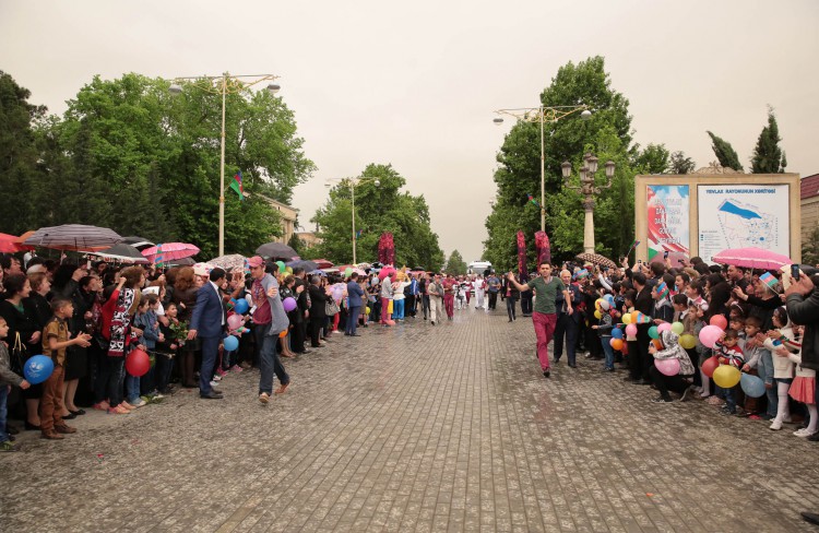 Факел Евроигр доставлен в Евлах - ФОТО - ВИДЕО