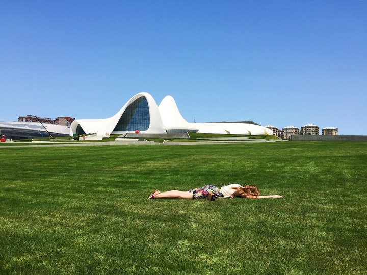 Центр Гейдара Алиева привел в восторг известного блогера - ФОТОГАЛЕРЕЯ