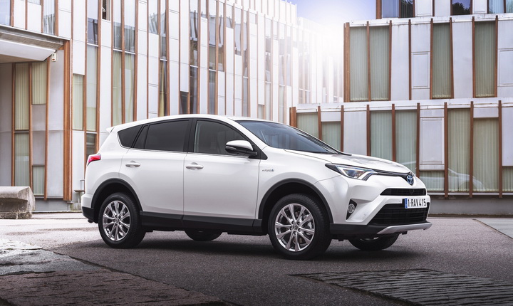 Toyota RAV4 сможет получать электричество из тепла - ФОТО